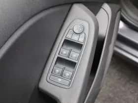 Renault Clio (2024) thumbnail 25