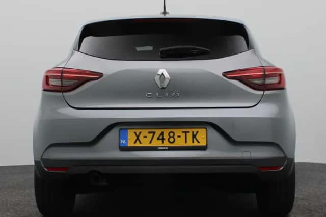 Renault Clio (2024) thumbnail 4