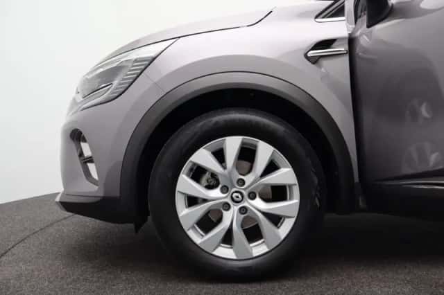Renault Captur (2022) thumbnail 17
