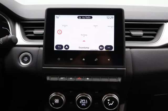 Renault Captur (2022) thumbnail 18