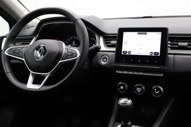 Renault Captur (2022) thumbnail 30