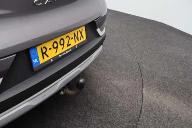 Renault Captur (2022) thumbnail 36