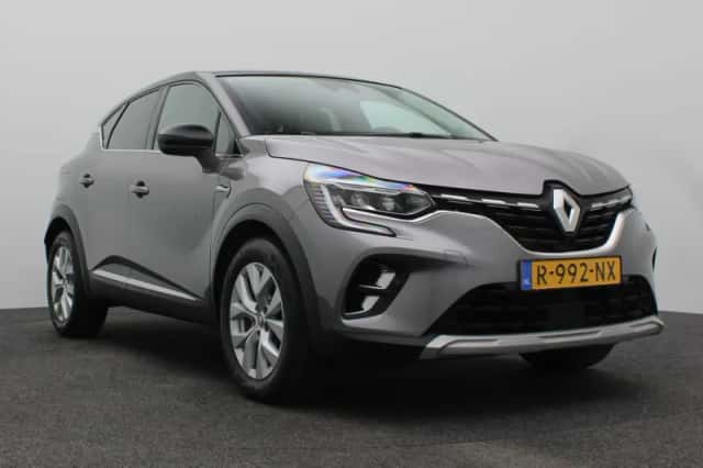 Renault Captur (2022) thumbnail 7
