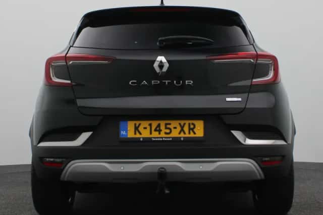 Renault Captur (2021) thumbnail 4