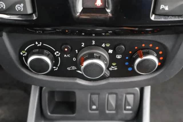 Dacia Duster (2017) thumbnail 22