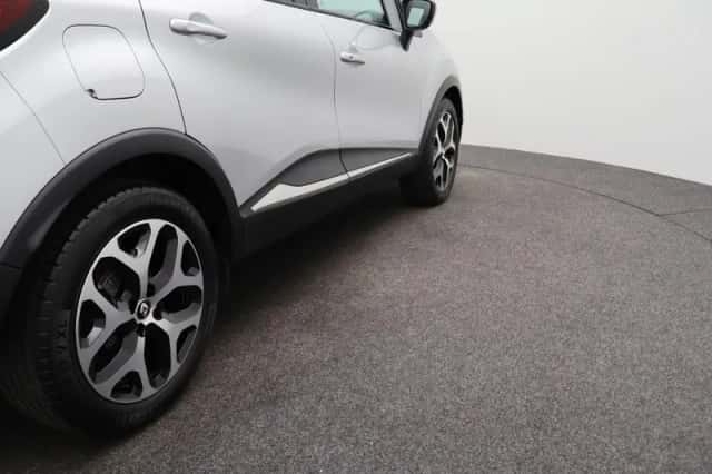 Renault Captur (2019) thumbnail 38