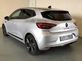 Renault Clio (2022) thumbnail 3