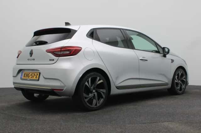Renault Clio (2022) thumbnail 5
