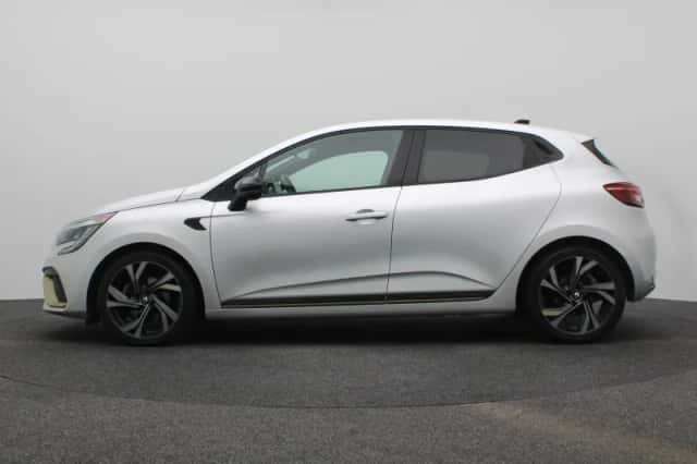 Renault Clio (2022) thumbnail 2