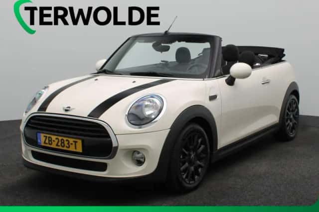 MINI Cooper (2018) thumbnail 1