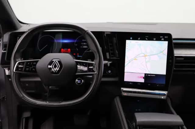 Renault Austral (2023) thumbnail 9