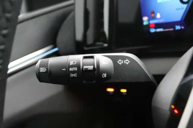Renault Mégane E-Tech (2025) thumbnail 25