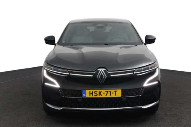 Renault Mégane E-Tech (2025) thumbnail 8