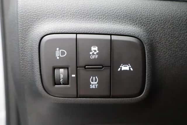 Hyundai i10 (2020) thumbnail 25