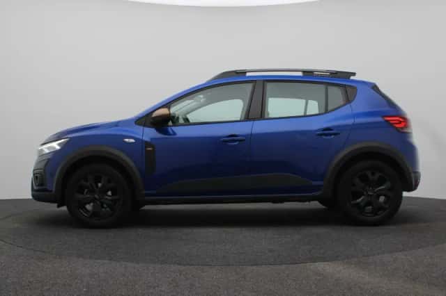 Dacia Sandero Stepway (2024) thumbnail 2