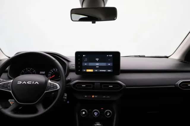 Dacia Sandero Stepway (2024) thumbnail 31