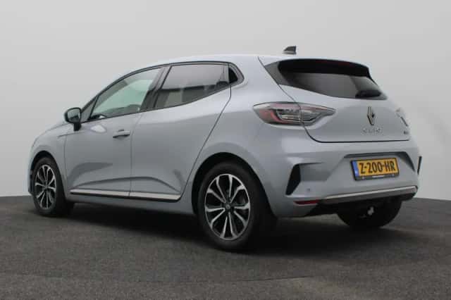 Renault Clio (2024) thumbnail 3
