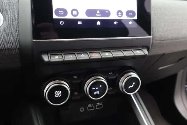 Renault Clio (2024) thumbnail 23