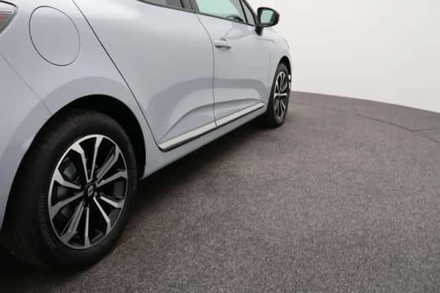 Renault Clio (2024) thumbnail 37