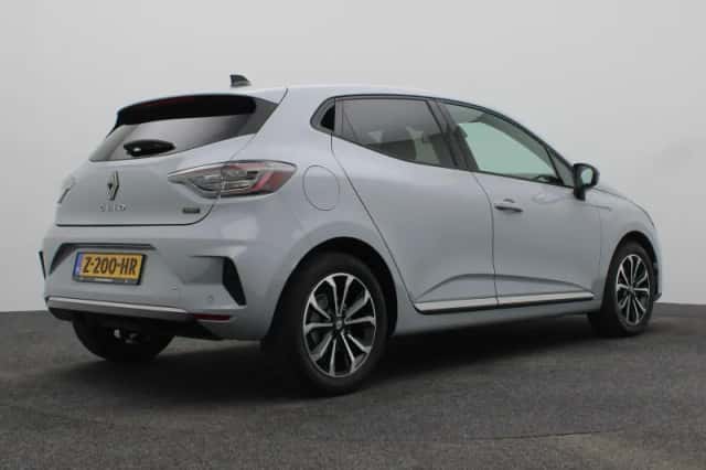 Renault Clio (2024) thumbnail 5