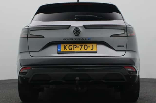 Renault Austral (2023) thumbnail 4
