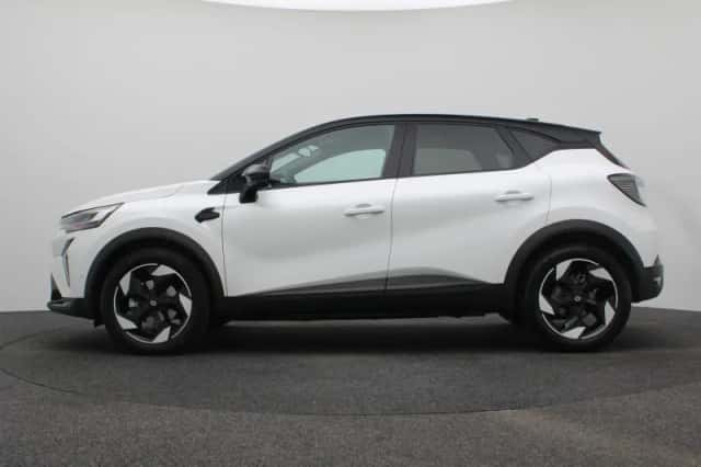 Renault Captur (2025) thumbnail 2