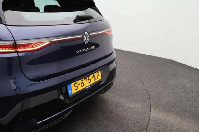Renault Mégane E-Tech (2023) thumbnail 35