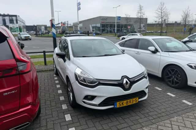 Renault Clio (2018) thumbnail 5