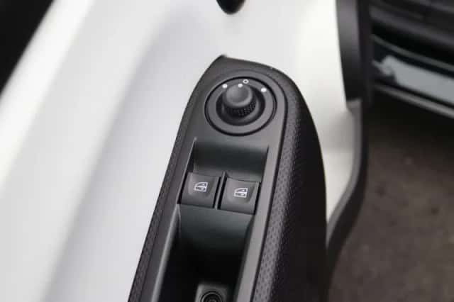 Renault Twingo (2020) thumbnail 22
