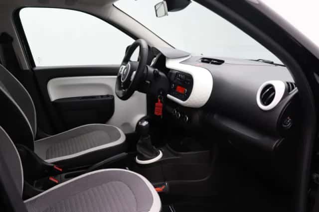 Renault Twingo (2020) thumbnail 24