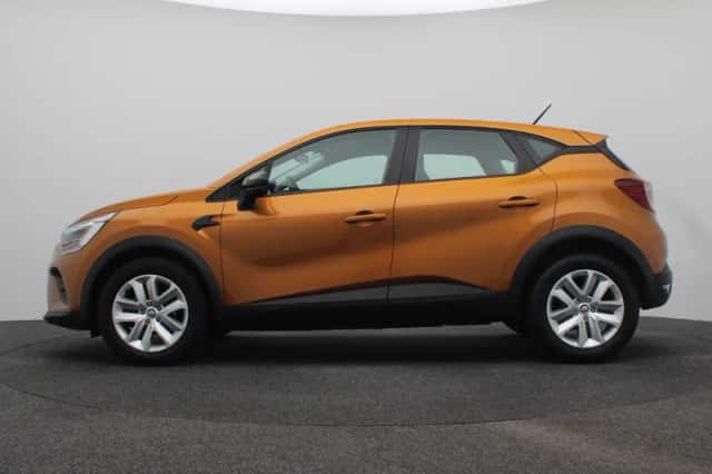 Renault Captur (2021) thumbnail 2