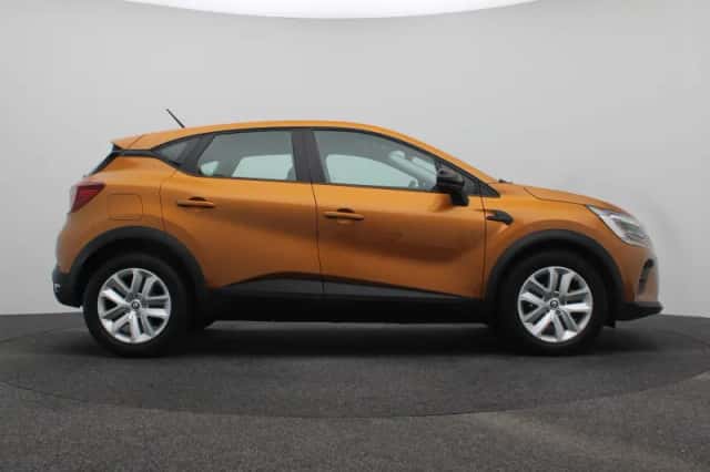 Renault Captur (2021) thumbnail 6