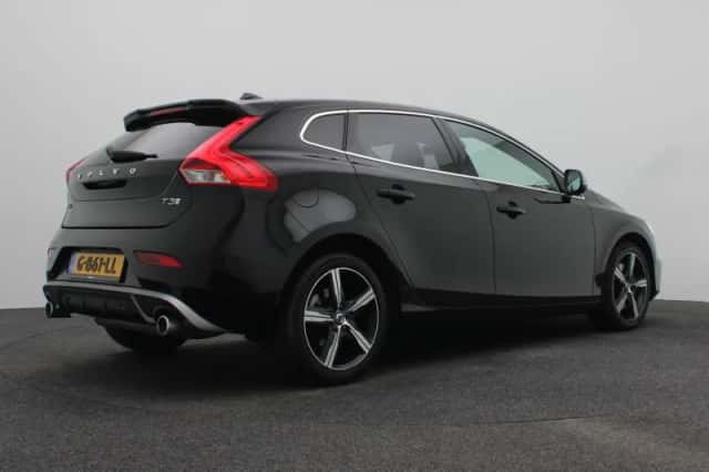 Volvo V40 (2019) thumbnail 5