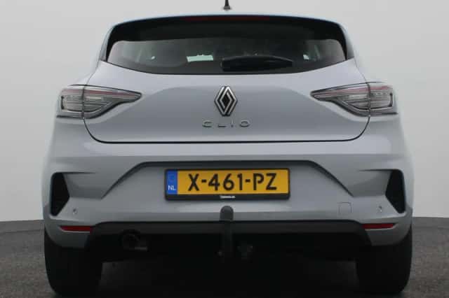 Renault Clio (2024) thumbnail 4