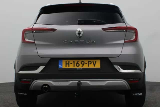 Renault Captur (2020) thumbnail 4
