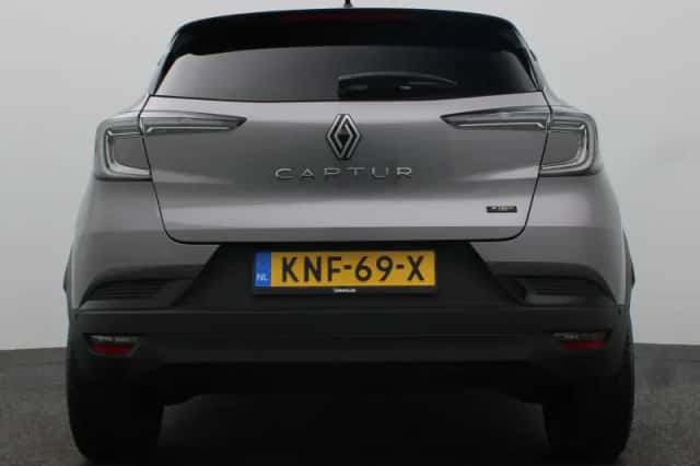 Renault Captur (2025) thumbnail 4