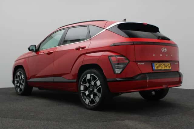 Hyundai Kona (2024) thumbnail 3