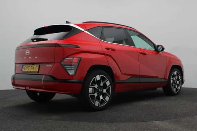 Hyundai Kona (2024) thumbnail 5