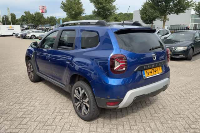 Dacia Duster (2021) thumbnail 3