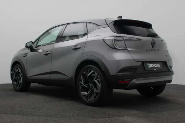 Renault Captur (2026) thumbnail 3