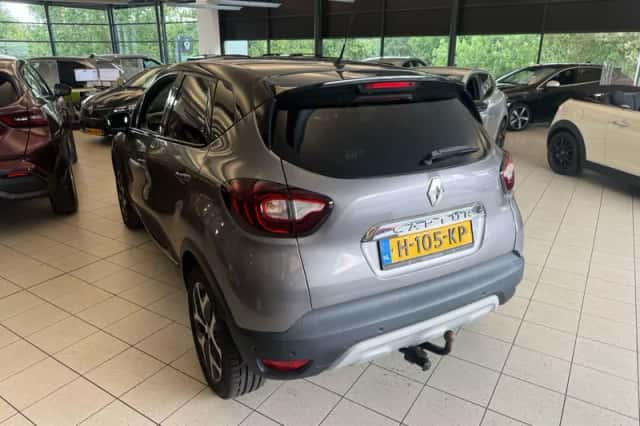 Renault Captur (2019) thumbnail 3