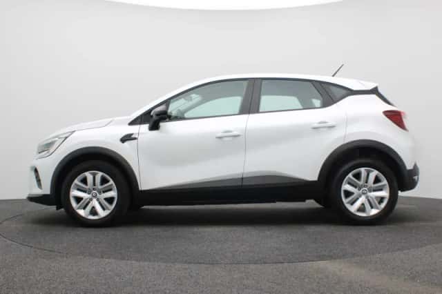 Renault Captur (2022) thumbnail 2