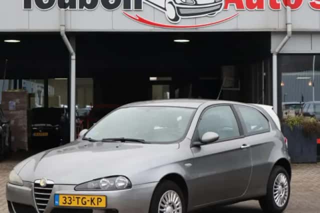 Alfa Romeo 147 (2006) thumbnail 1
