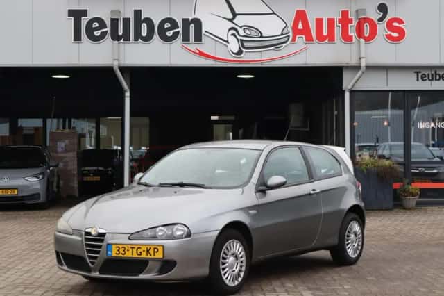 Alfa Romeo 147 (2006) thumbnail 2