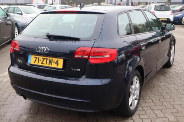 Audi A3 (2013) thumbnail 5