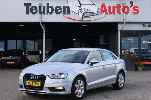 Audi A3 (2014) thumbnail 2