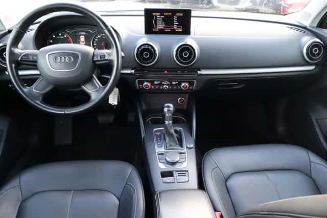 Audi A3 (2014) thumbnail 3