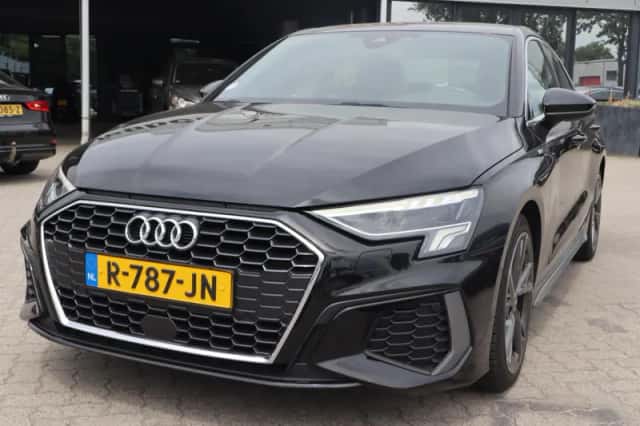 Audi A3 (2022) thumbnail 4
