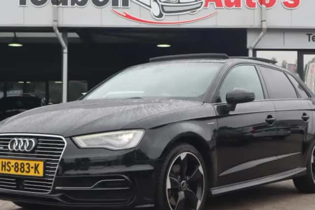 Audi A3 (2015) thumbnail 1