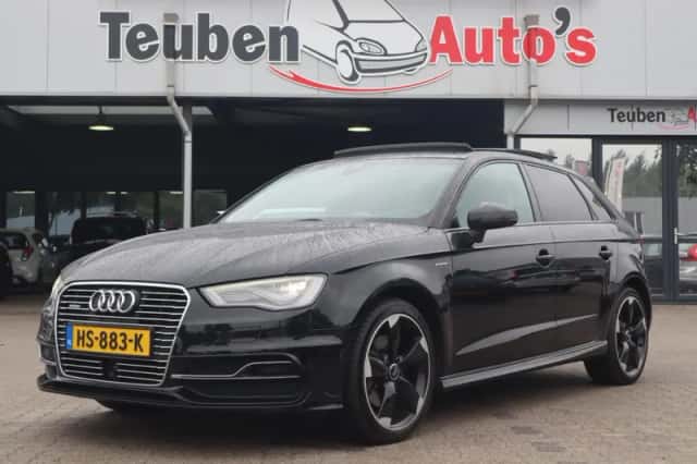 Audi A3 (2015) thumbnail 2